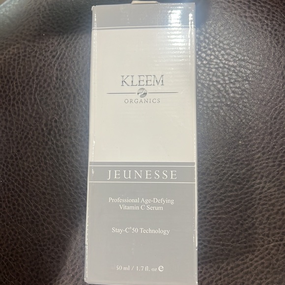Kleem ORGANIC VITAMIN C SERUM for Face + Hyaluronic Acid. Potent Anti-Aging seru - Picture 3 of 3
